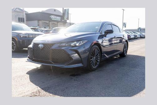 2019 Toyota Avalon Hybrid XSE