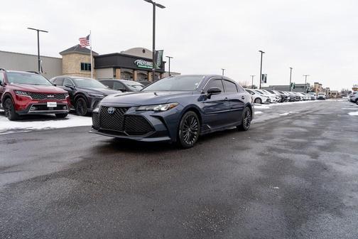 2019 Toyota Avalon Hybrid XSE
