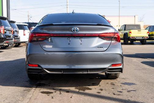 2019 Toyota Avalon Hybrid XSE