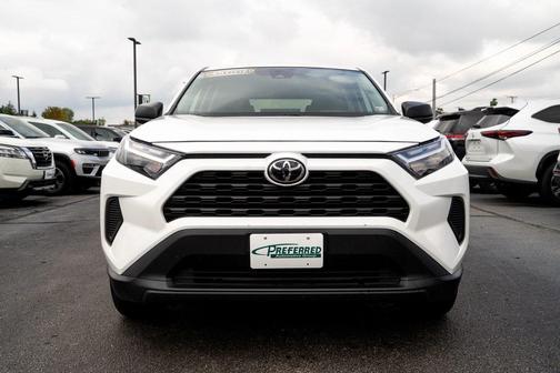 2023 Toyota RAV4 LE