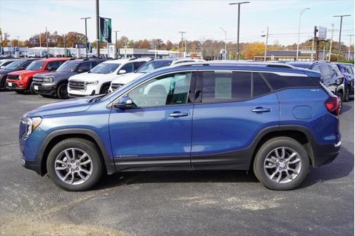 2024 GMC Terrain SLT