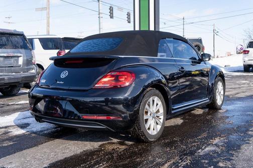 2018 Volkswagen Beetle 2.0T SE