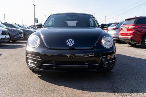 2018 Volkswagen Beetle 2.0T SE