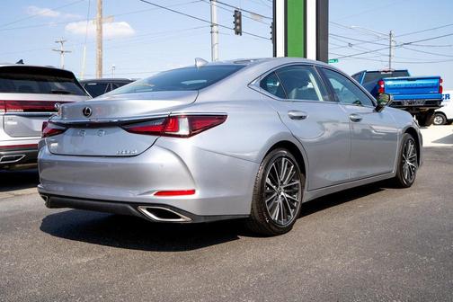 2024 Lexus ES 350 Base