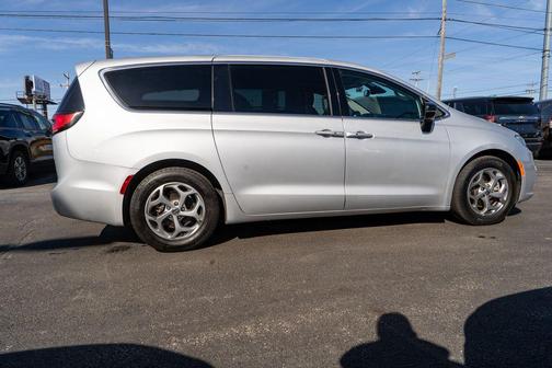 2024 Chrysler Pacifica Limited