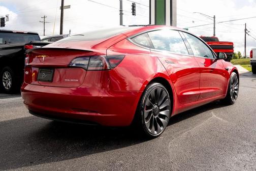 2023 Tesla Model 3 Performance