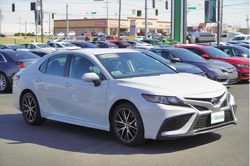 2023 Toyota Camry SE