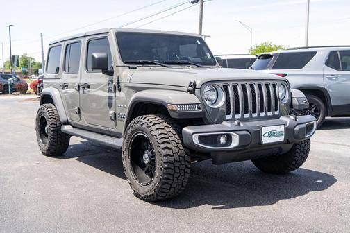 Sting-Gray Clearcoat 2021 Jeep Wrangler Unlimited Sahara