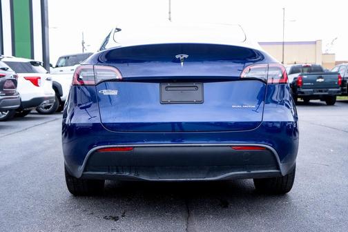 2023 Tesla Model Y Long Range Dual Motor All-Wheel Drive