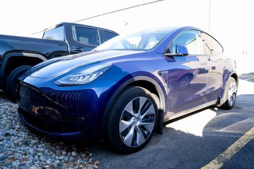 2023 Tesla Model Y Long Range Dual Motor All-Wheel Drive