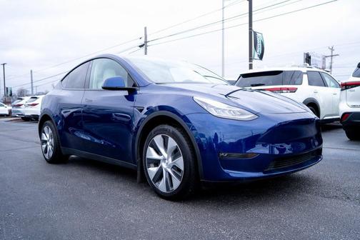 2023 Tesla Model Y Long Range Dual Motor All-Wheel Drive