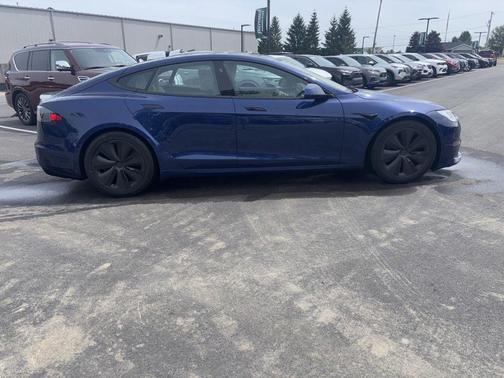Deep Blue Metallic 2022 Tesla Model S Base