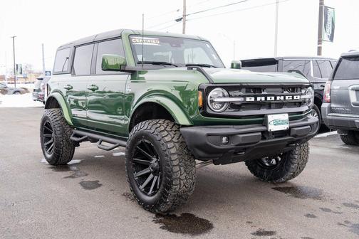 2025 Ford Bronco Outer Banks