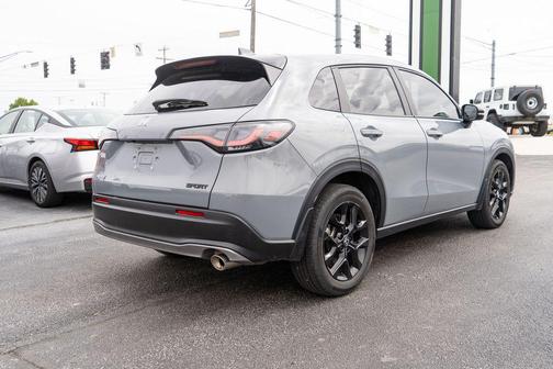 Urban Gray Pearl 2025 Honda HR-V AWD Sport