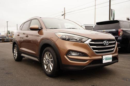 2017 Hyundai TUCSON SE