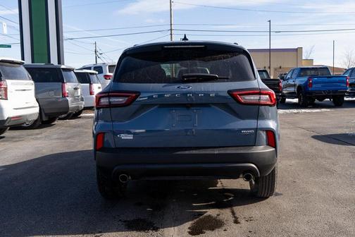 2025 Ford Escape ST-Line Select