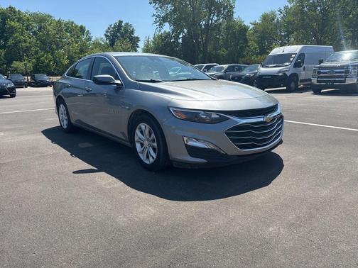 Sterling Gray Metallic 2023 Chevrolet Malibu FWD 1LT