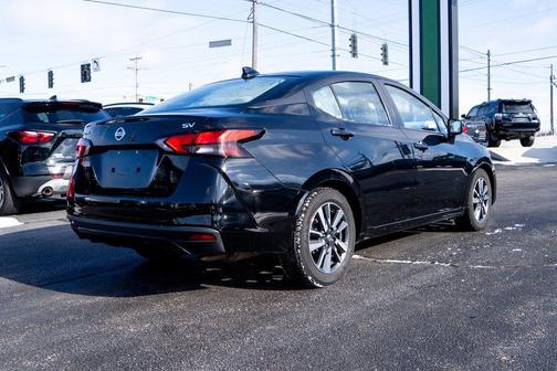 2021 Nissan Versa 1.6 SV