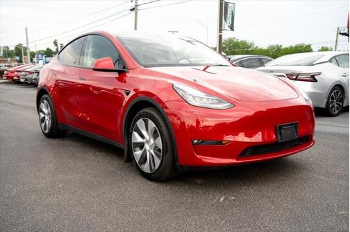 2022 Tesla Model Y Long Range Dual Motor All-Wheel Drive