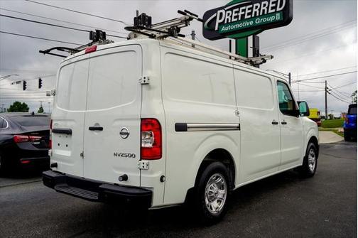 2021 Nissan NV Cargo NV2500 HD SV V6