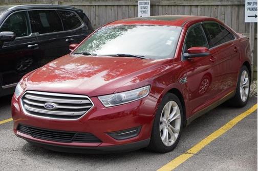 2013 Ford Taurus SEL