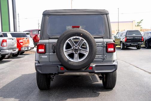 2022 Jeep Wrangler Unlimited Sahara