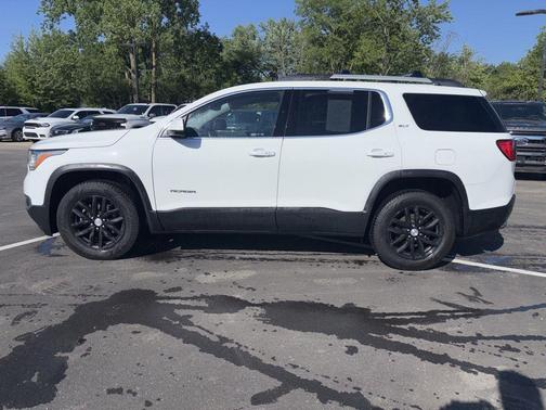 Summit White 2019 GMC Acadia SLT-1