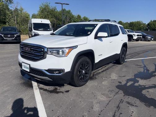 Summit White 2019 GMC Acadia SLT-1