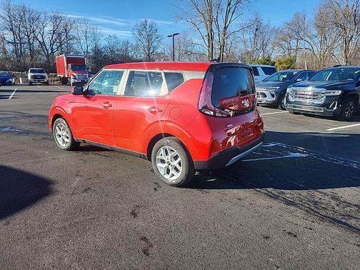 2024 Kia Soul LX