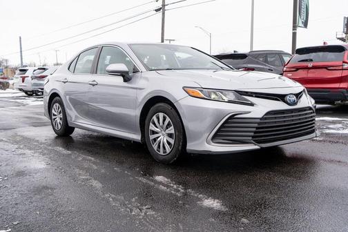 2022 Toyota Camry LE