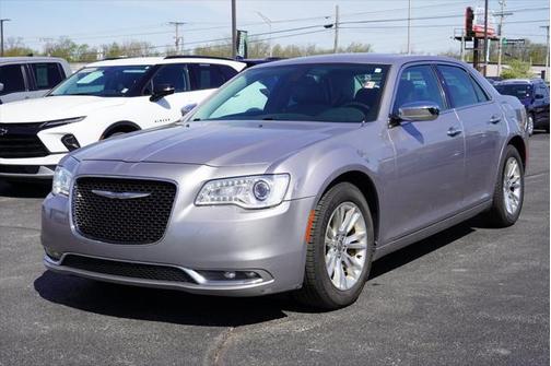 2016 Chrysler 300 S