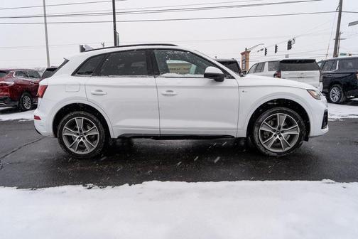 2025 Audi Q5 45 S line Premium
