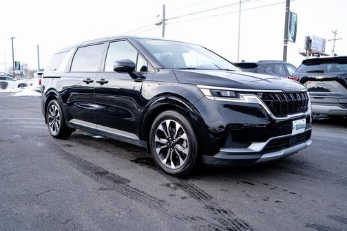 2024 Kia Carnival EX