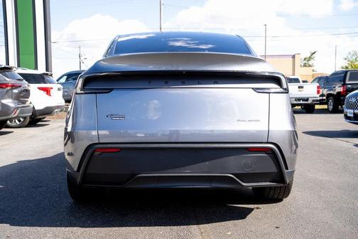 2026 Tesla Model Y Long Range Dual Motor All-Wheel Drive