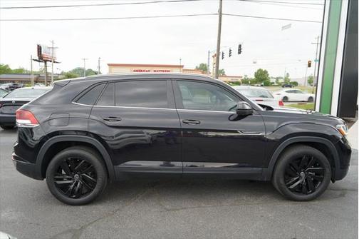 2022 Volkswagen Atlas Cross Sport 3.6L V6 SE w/Technology