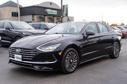 2023 Hyundai SONATA Hybrid SE