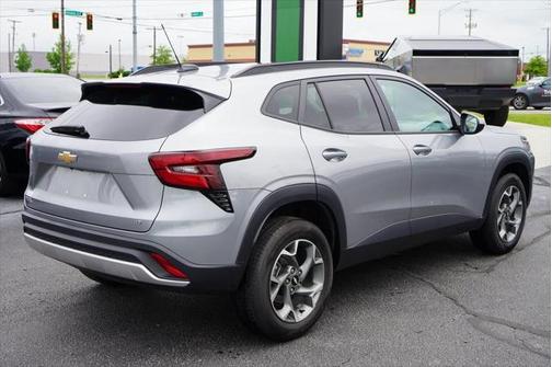 2024 Chevrolet Trax LT