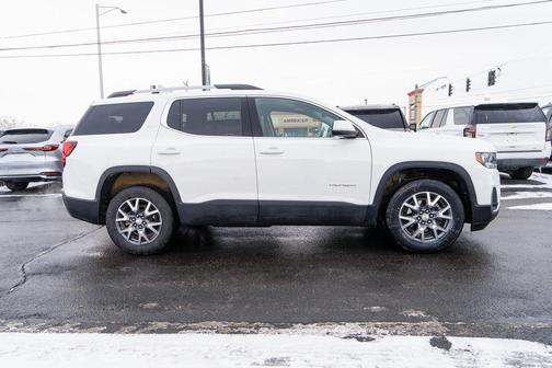2023 GMC Acadia AWD SLT