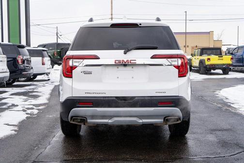 2023 GMC Acadia AWD SLT