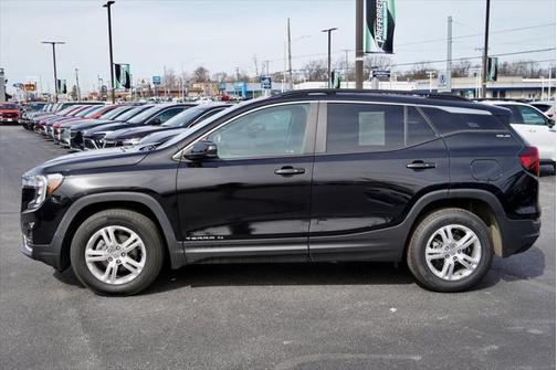 2022 GMC Terrain SLE