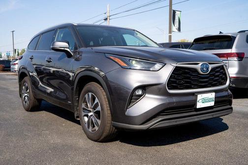2022 Toyota Highlander Hybrid XLE