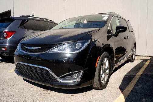 2019 Chrysler Pacifica Touring-L Plus