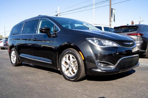 2019 Chrysler Pacifica Touring-L Plus