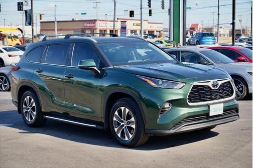 2023 Toyota Highlander XLE