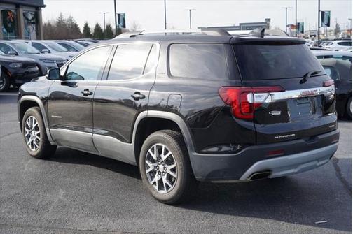 2023 GMC Acadia AWD SLT
