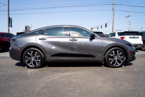 2023 Toyota Crown XLE