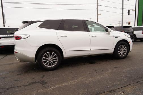 2023 Buick Enclave Essence FWD