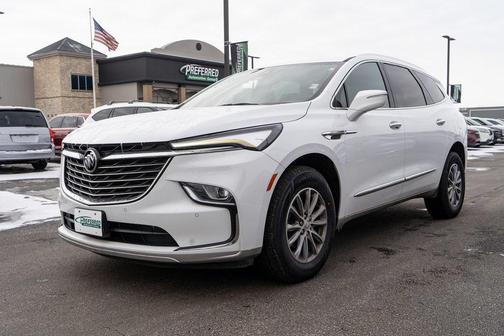 2023 Buick Enclave Essence FWD