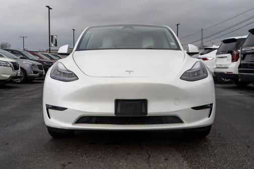 Pearl White Multi-Coat 2023 Tesla Model Y Long Range Dual Motor All-Wheel Drive