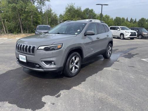 Sting-Gray Clearcoat 2021 Jeep Cherokee Limited